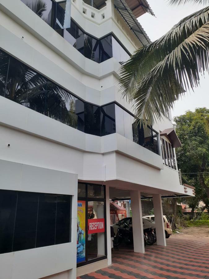 Shiva Inn Guruvāyūr Buitenkant foto